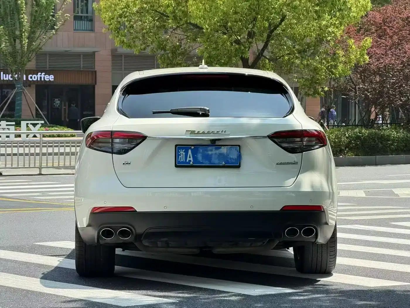 2021 Levante 3.0T Standard Edition — миниатюра 3