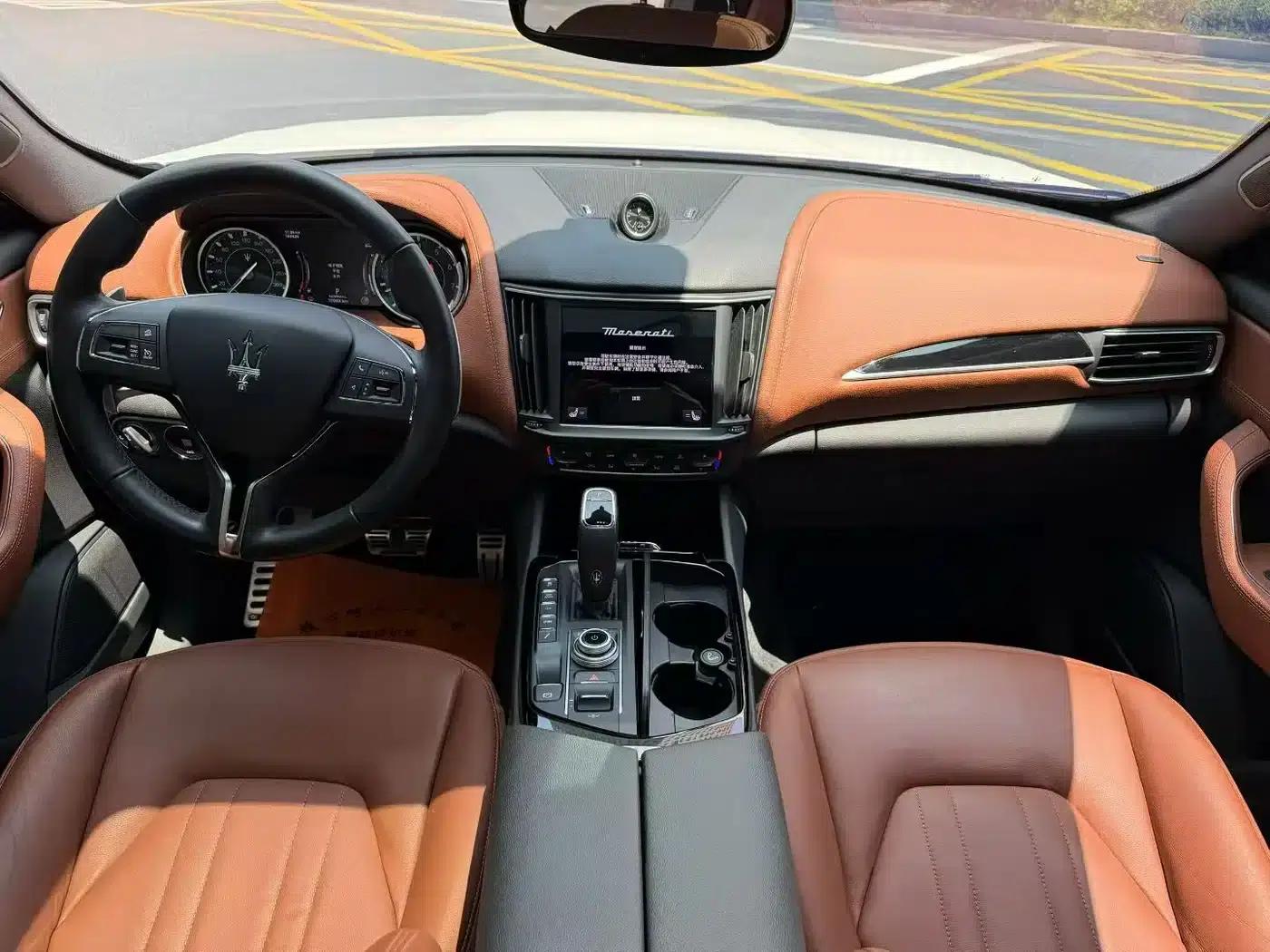 2021 Levante 3.0T Standard Edition — миниатюра 5