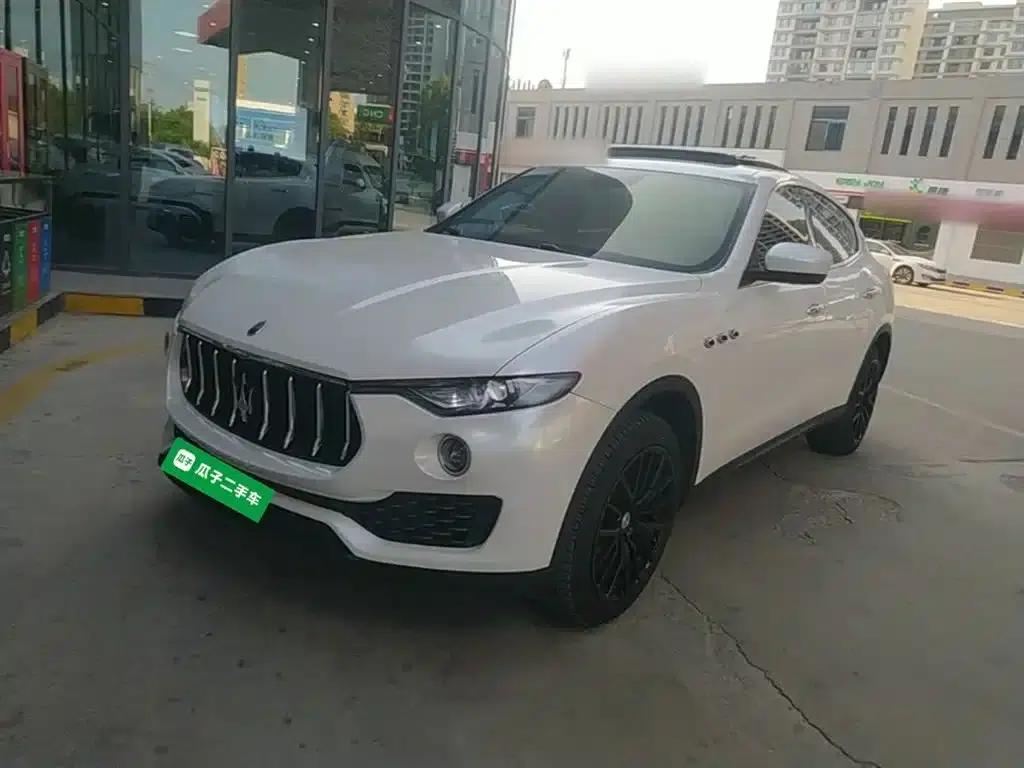 2018 Levante 3.0T Classic Edition — миниатюра 1
