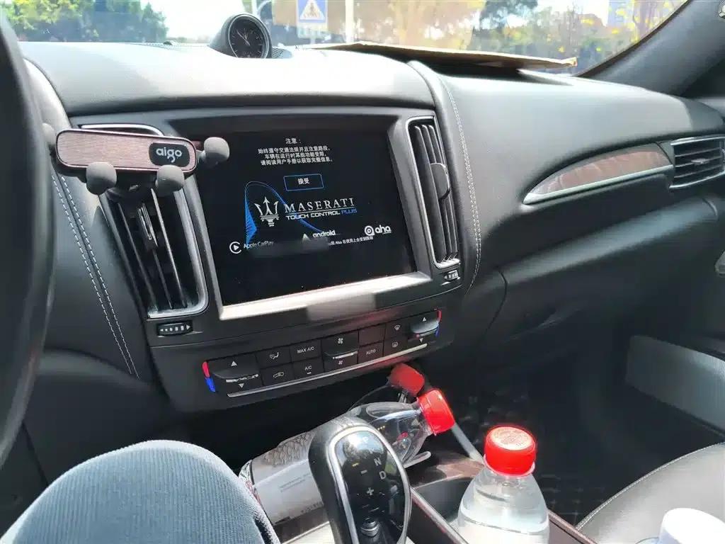 2016 Levante 3.0T Standard Edition — миниатюра 12