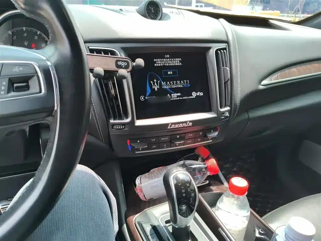 2016 Levante 3.0T Standard Edition — миниатюра 5
