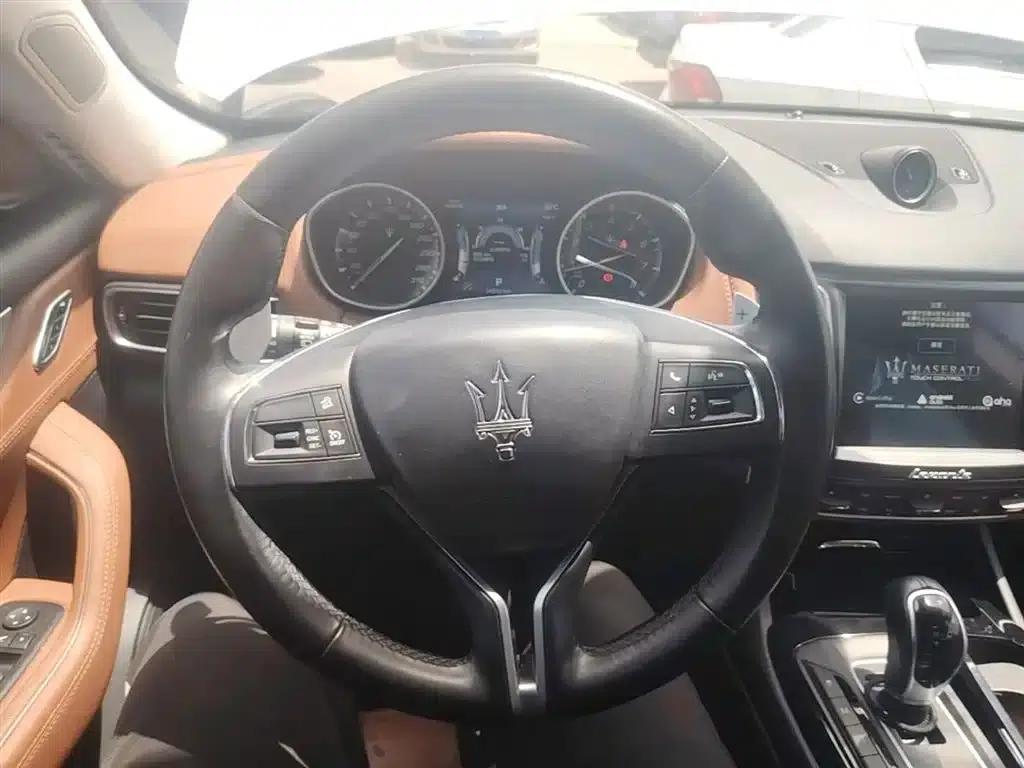2016 Levante 3.0T Standard Edition — миниатюра 11