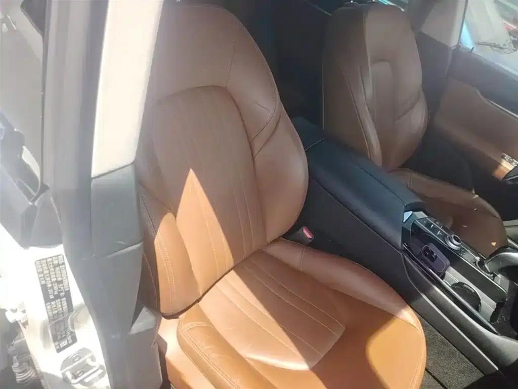 2016 Levante 3.0T Standard Edition — миниатюра 25