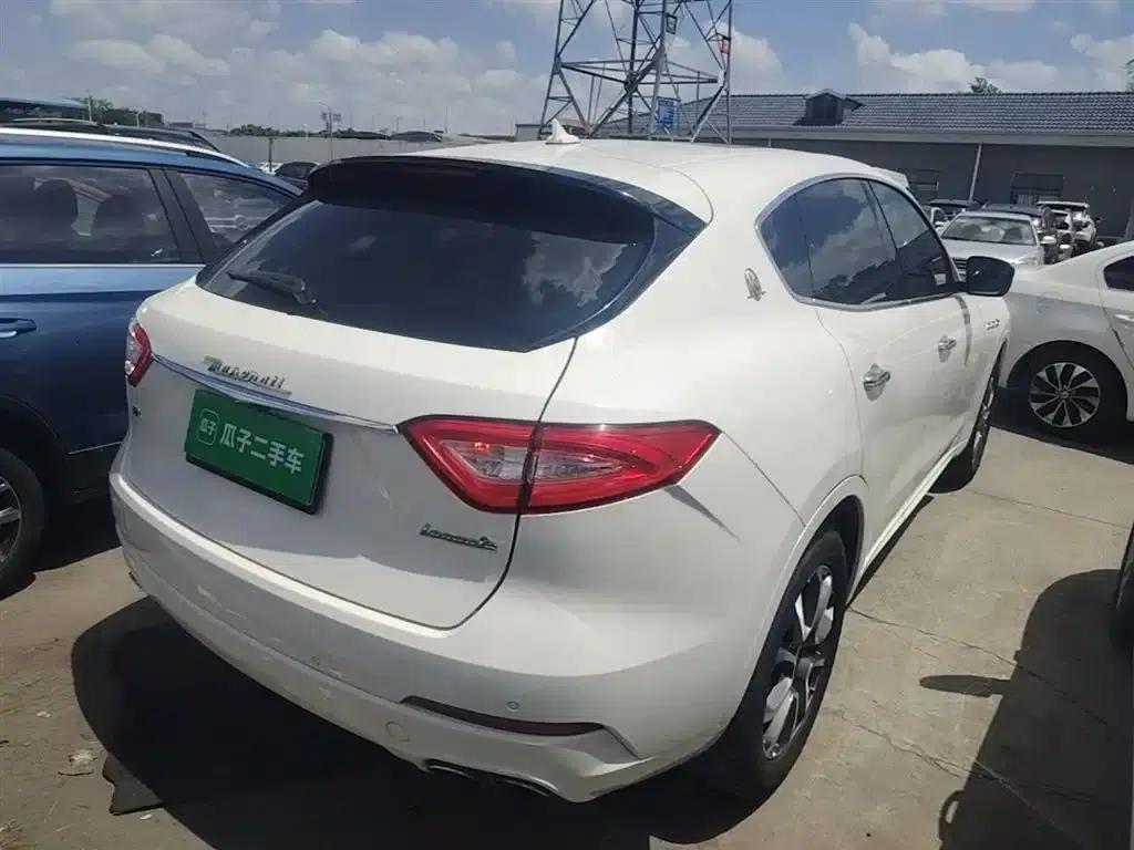 2016 Levante 3.0T Standard Edition — миниатюра 7