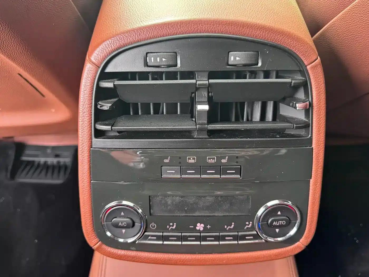 Presidential Edition 2013 3.0T Standard Edition — миниатюра 16