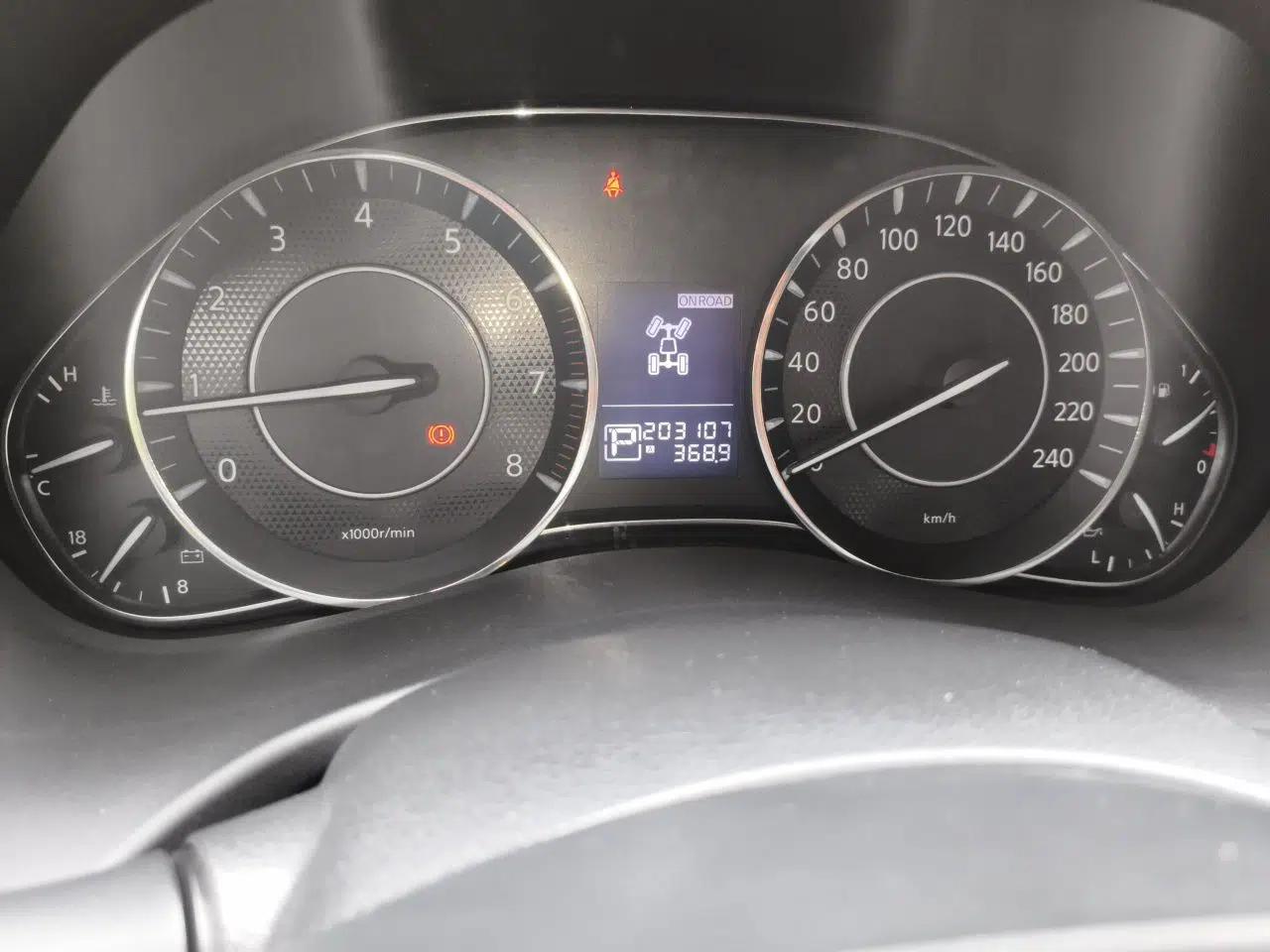 Nissan Patrol 2017 4.0L XE Middle East Version — миниатюра 13