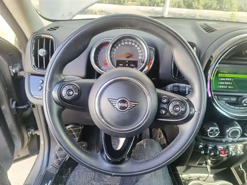 2019 MINI COUNTRYMAN 1.5T COOPER ALL4 Classic Weekend Travel Edition — миниатюра 11