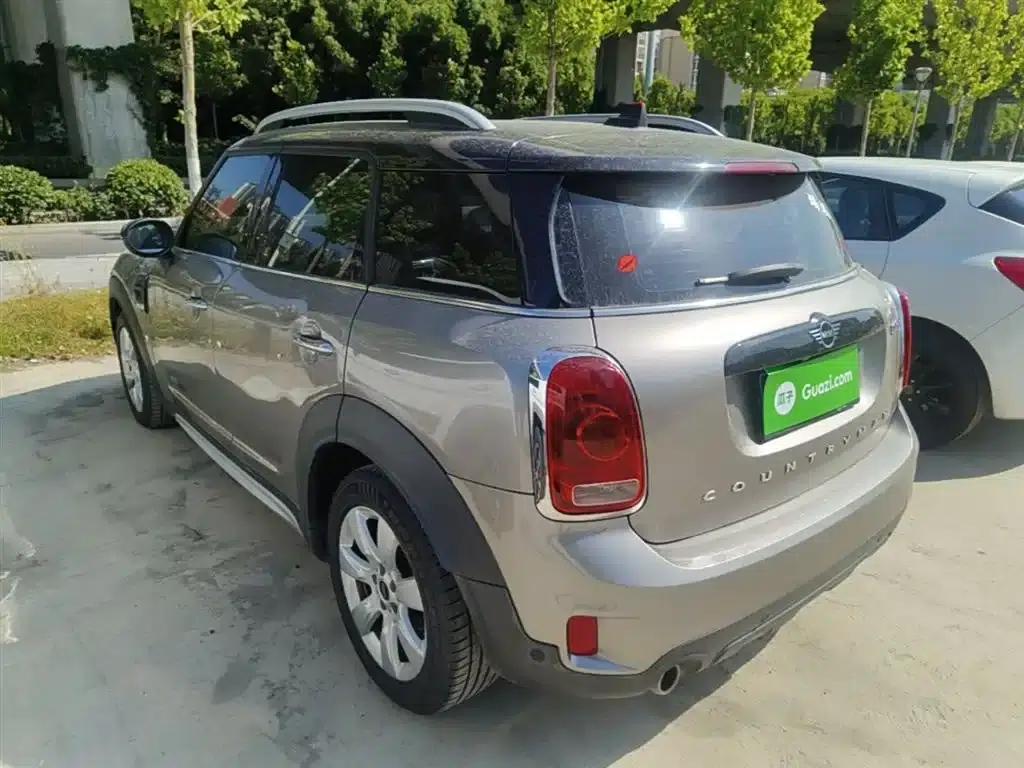 2019 MINI COUNTRYMAN 1.5T COOPER ALL4 Classic Weekend Travel Edition — миниатюра 5