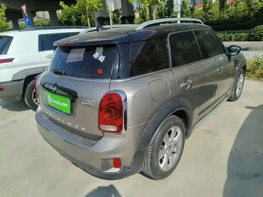 2019 MINI COUNTRYMAN 1.5T COOPER ALL4 Classic Weekend Travel Edition — миниатюра 7
