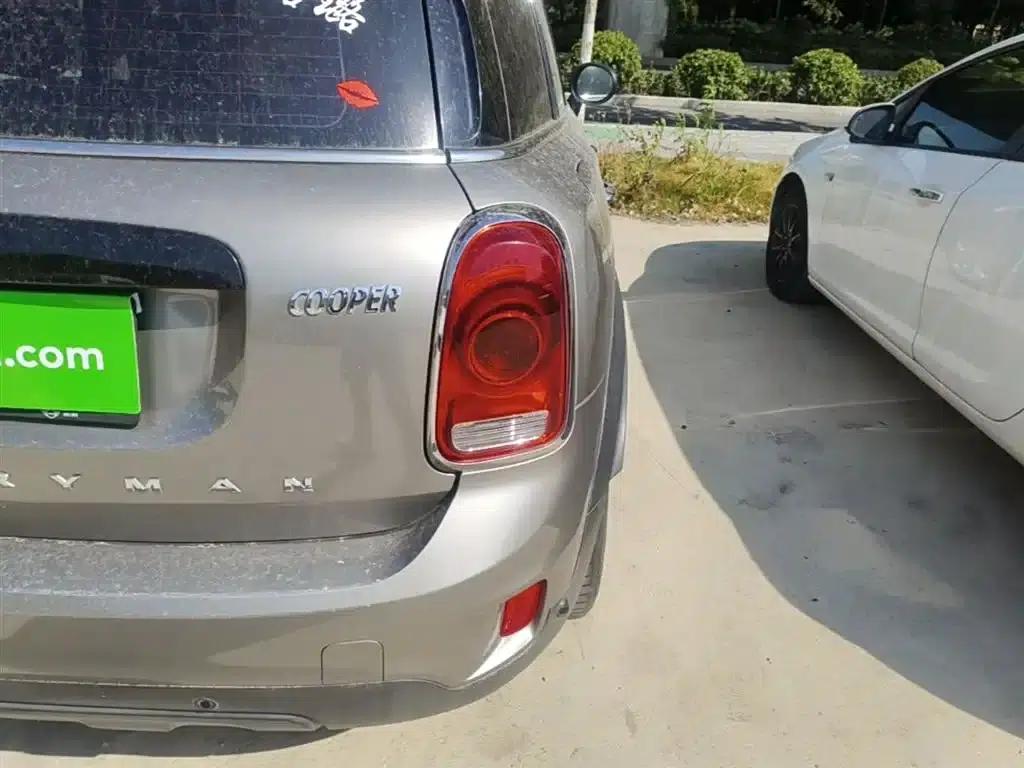2019 MINI COUNTRYMAN 1.5T COOPER ALL4 Classic Weekend Travel Edition — миниатюра 8