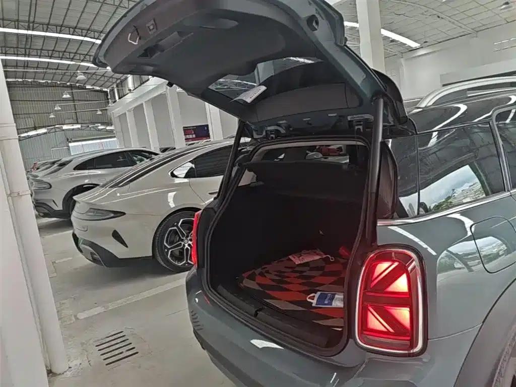 2022 MINI COUNTRYMAN Facelift 1.5T COOPER Connoisseur — миниатюра 19