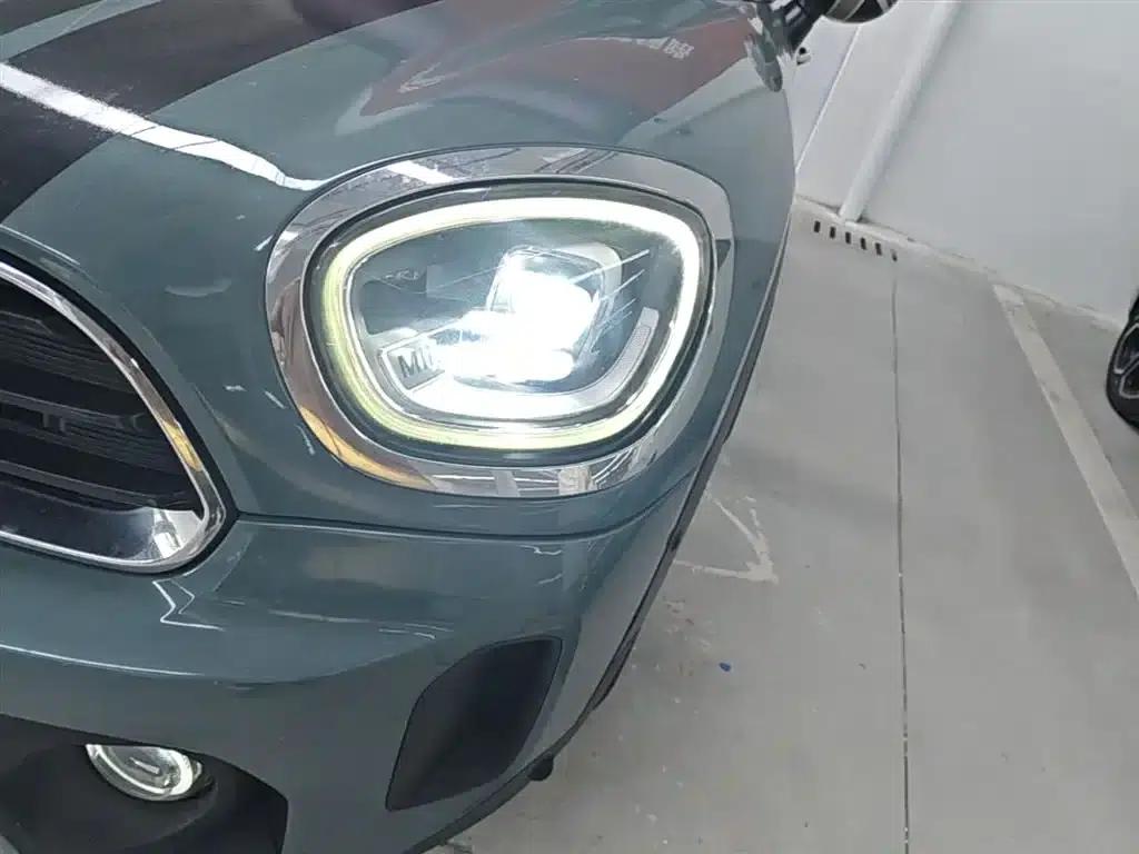 2022 MINI COUNTRYMAN Facelift 1.5T COOPER Connoisseur — миниатюра 24