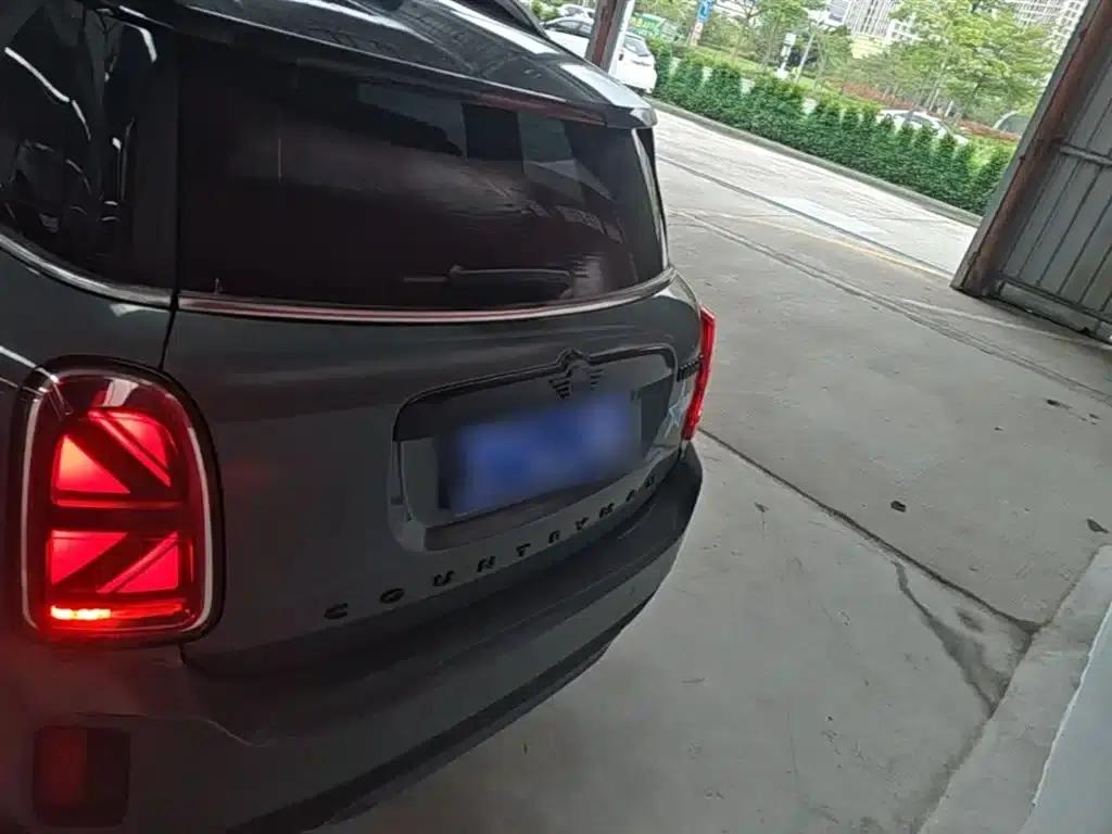 2022 MINI COUNTRYMAN Facelift 1.5T COOPER Connoisseur — миниатюра 6