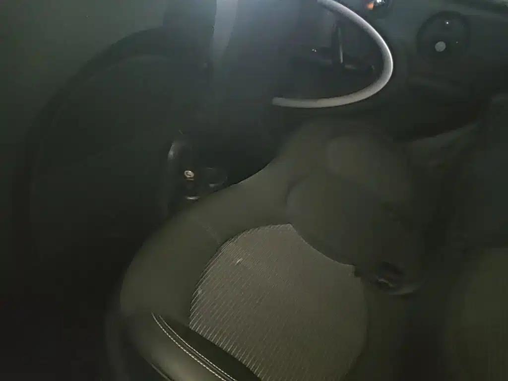 2016 MINI COUNTRYMAN 1.6T COOPER ALL4 Fun for Gear Enthusiasts — миниатюра 17