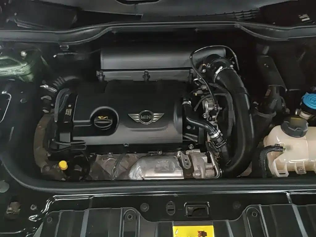 2016 MINI COUNTRYMAN 1.6T COOPER ALL4 Fun for Gear Enthusiasts — миниатюра 20