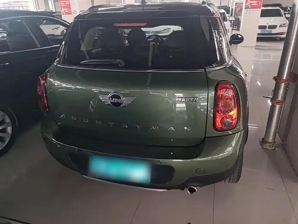 2016 MINI COUNTRYMAN 1.6T COOPER ALL4 Fun for Gear Enthusiasts — миниатюра 6