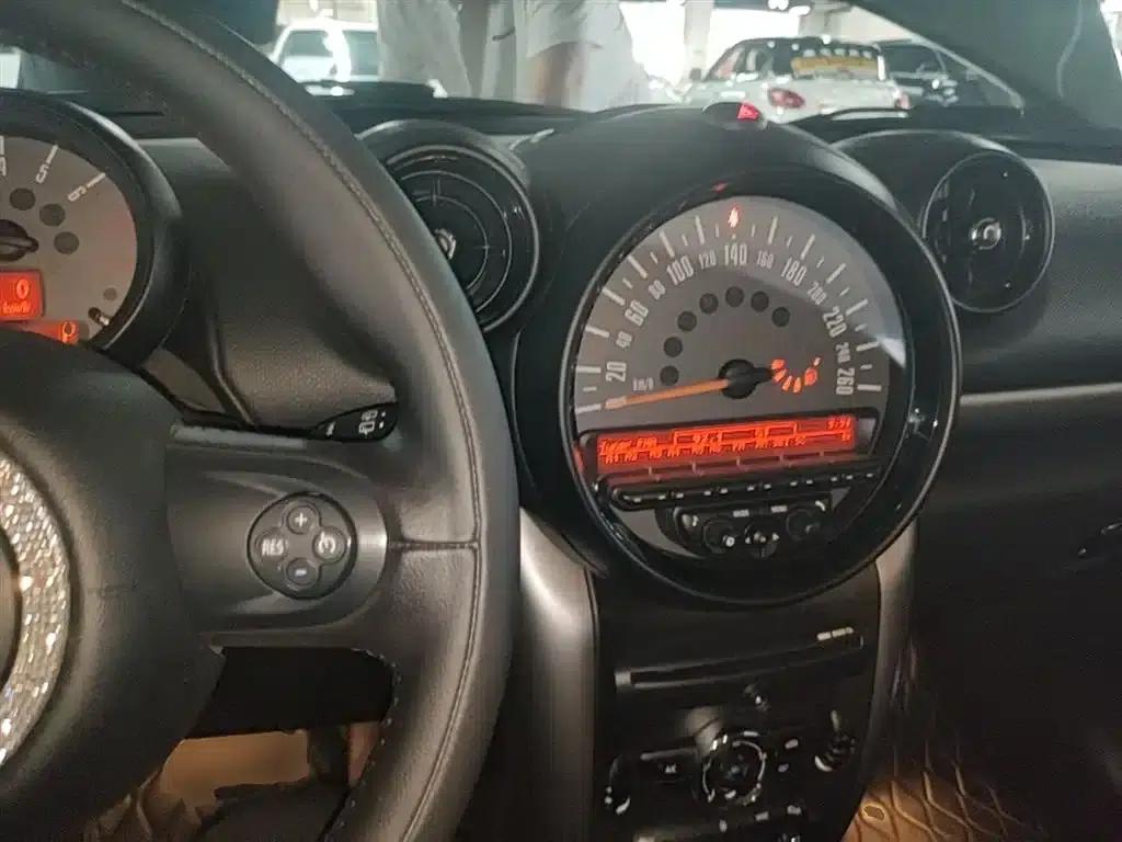 2016 MINI COUNTRYMAN 1.6T COOPER ALL4 Fun for Gear Enthusiasts — миниатюра 10