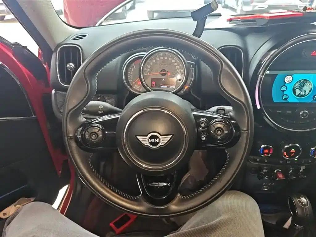 2017 MINI COUNTRYMAN 2.0T COOPER S ALL4 Traveler — миниатюра 11