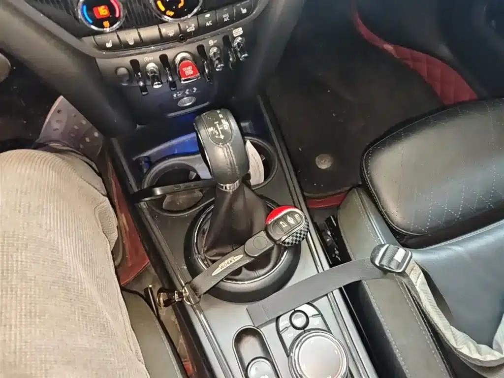 2017 MINI COUNTRYMAN 2.0T COOPER S ALL4 Traveler — миниатюра 14