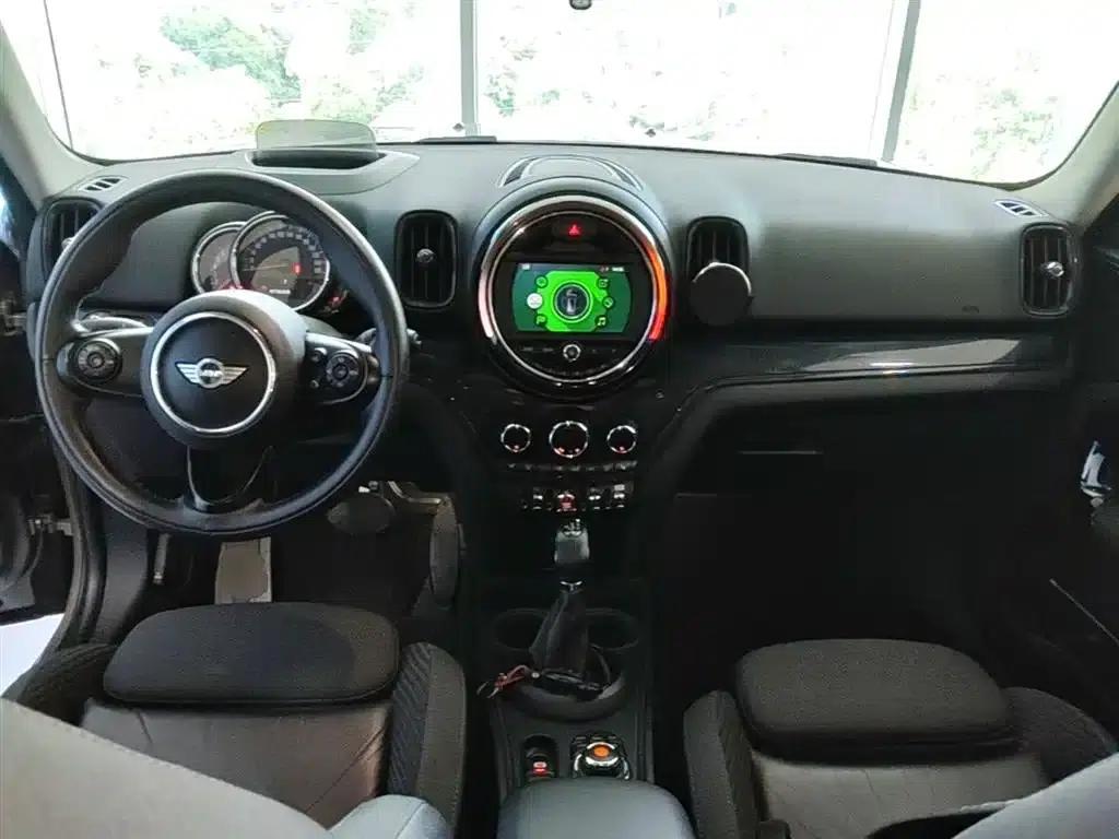 2017 MINI COUNTRYMAN 1.5T COOPER ALL4 Explorer — миниатюра 16