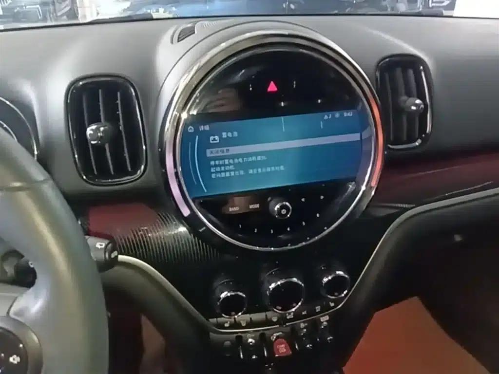 2022 MINI COUNTRYMAN 1.5T COOPER Connoisseur — миниатюра 13