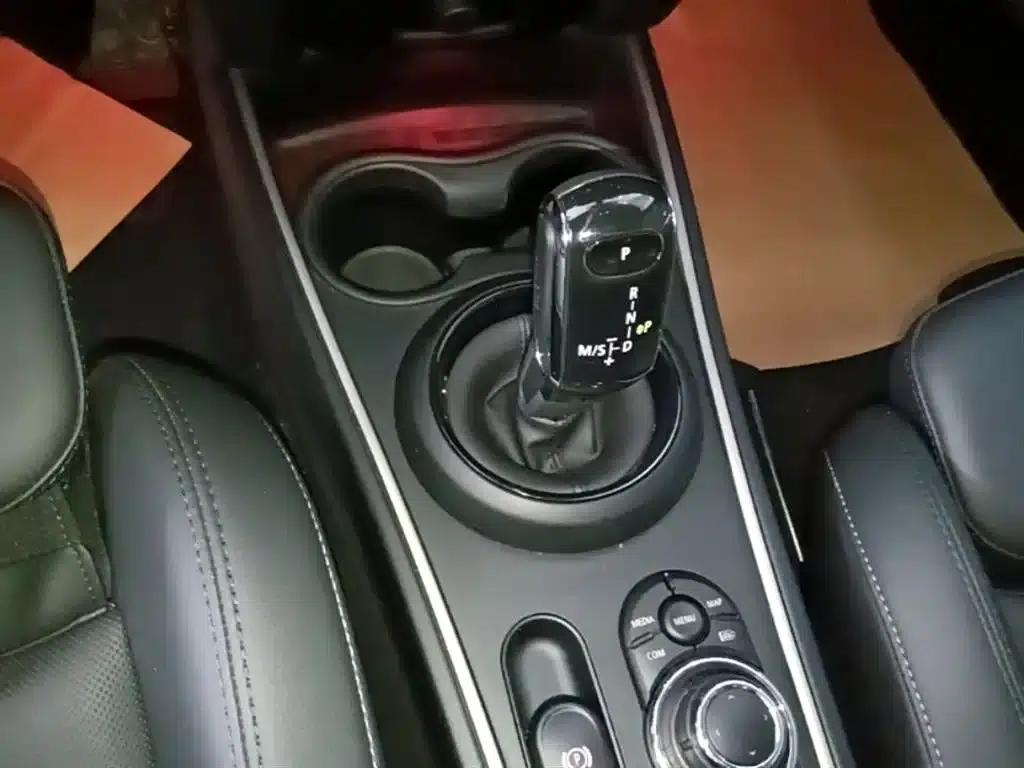 2022 MINI COUNTRYMAN 1.5T COOPER Connoisseur — миниатюра 14