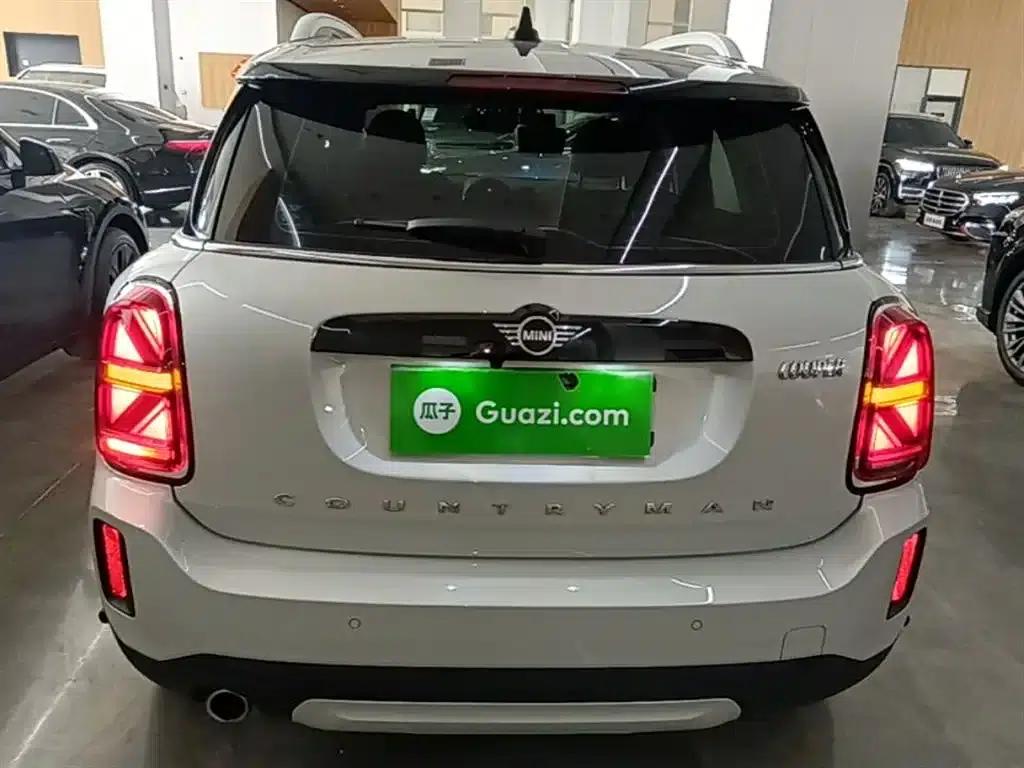 2022 MINI COUNTRYMAN 1.5T COOPER Connoisseur — миниатюра 6