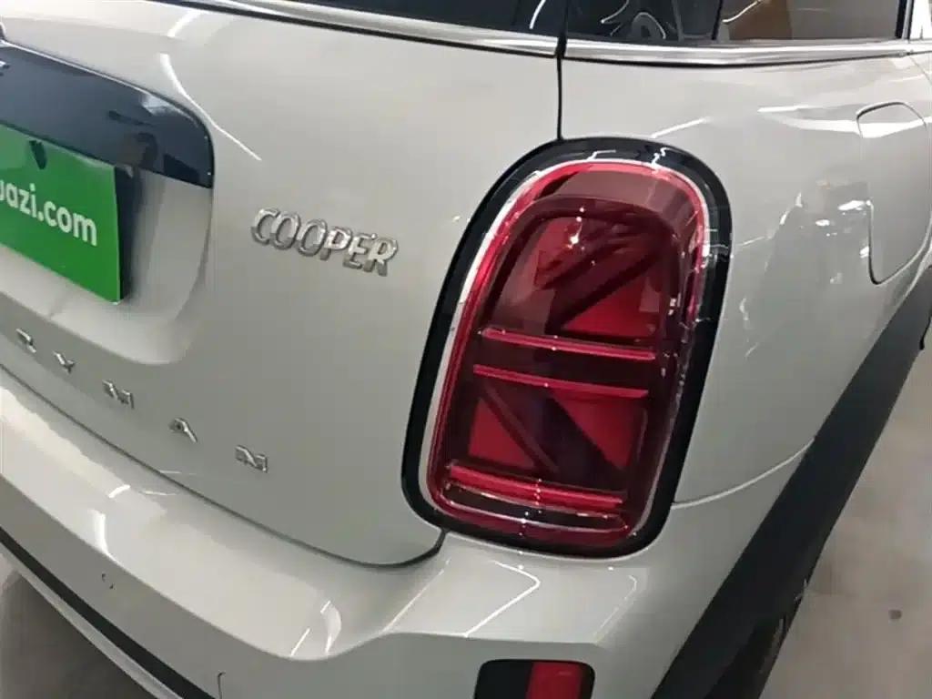 2022 MINI COUNTRYMAN 1.5T COOPER Connoisseur — миниатюра 8