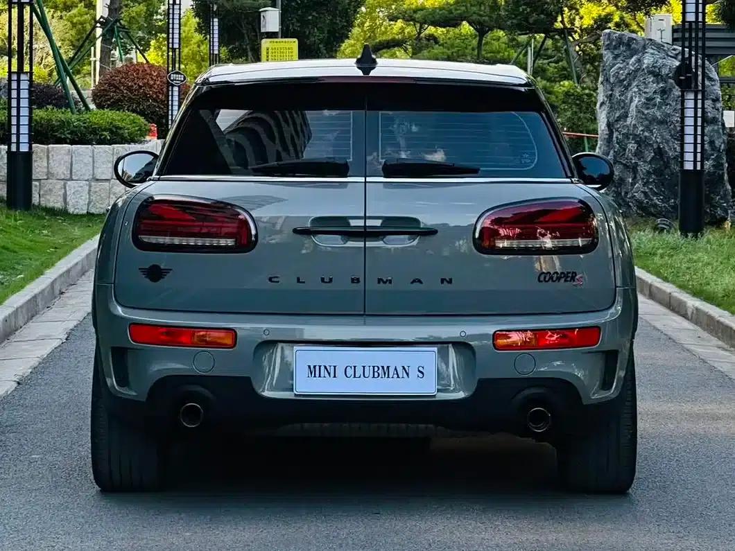 2022 MINI CLUBMAN 2.0T COOPER S BRICK LANE Limited Edition — миниатюра 5