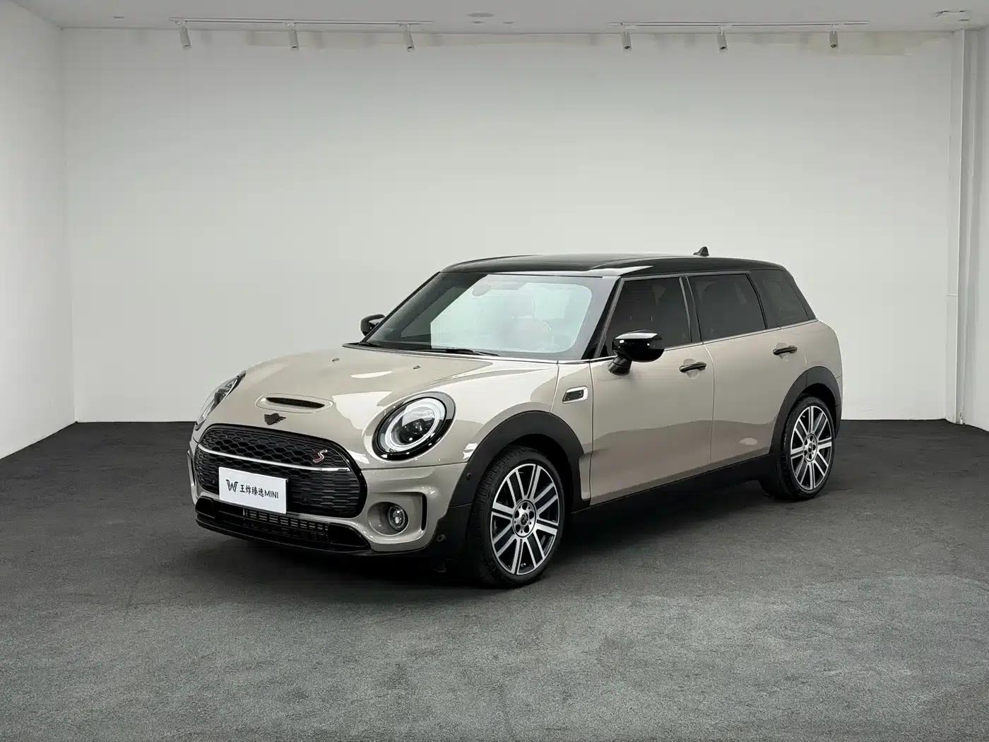 2023 MINI CLUBMAN 2.0T COOPER S Connoisseur — миниатюра 2