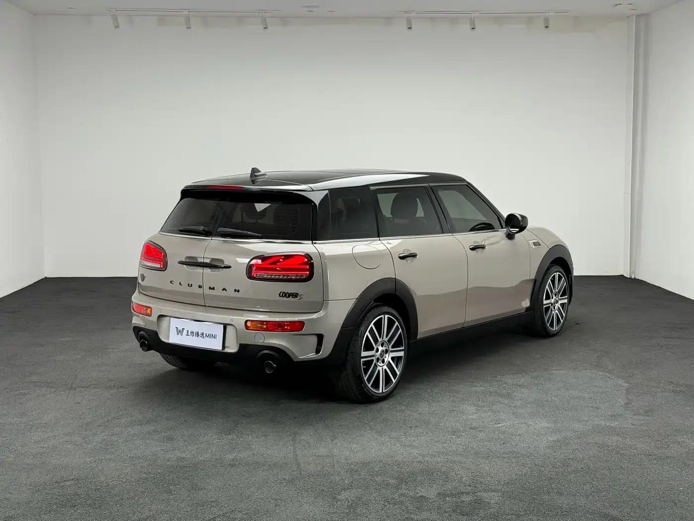 2023 MINI CLUBMAN 2.0T COOPER S Connoisseur — миниатюра 14