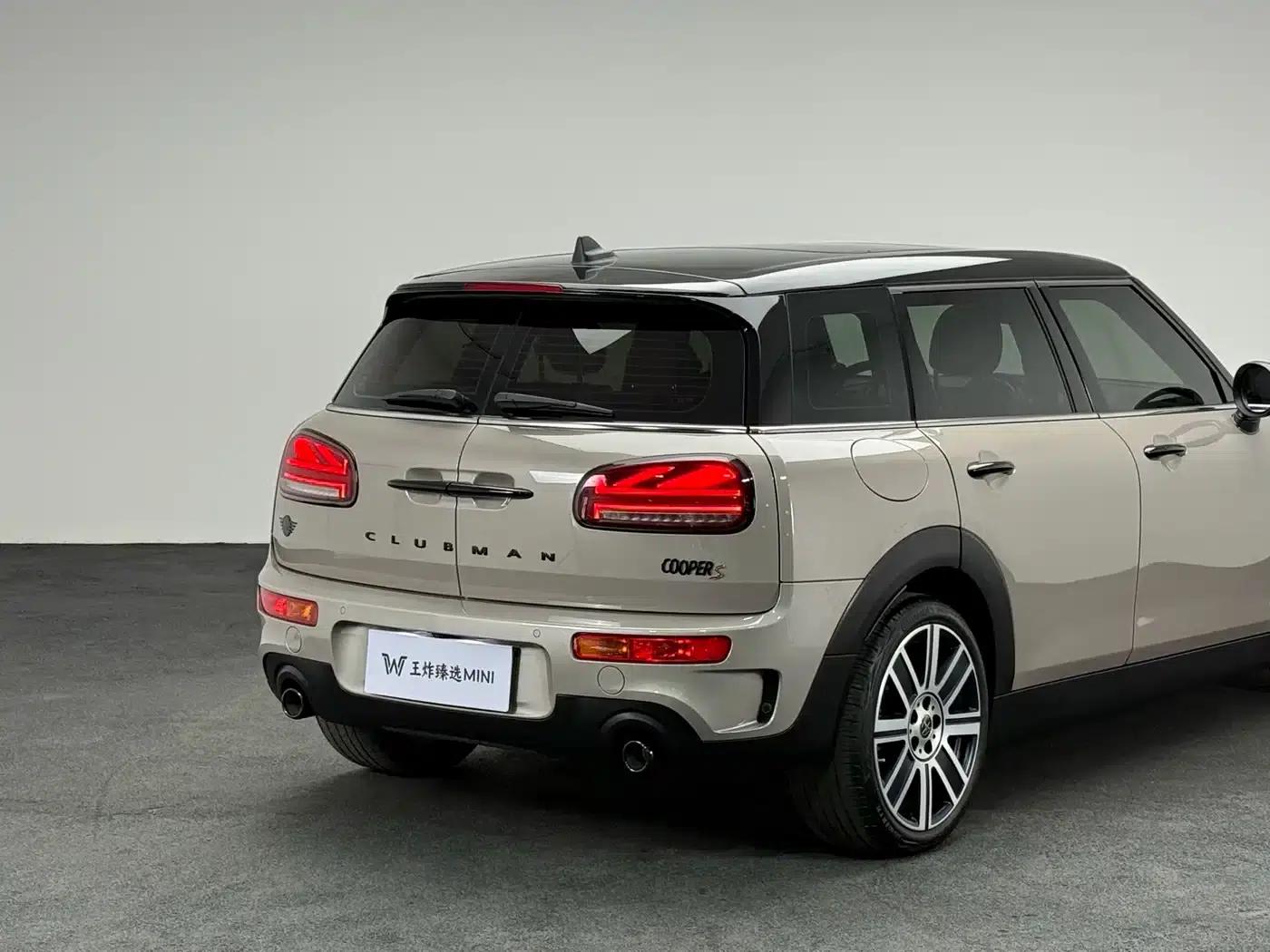 2023 MINI CLUBMAN 2.0T COOPER S Connoisseur — миниатюра 19