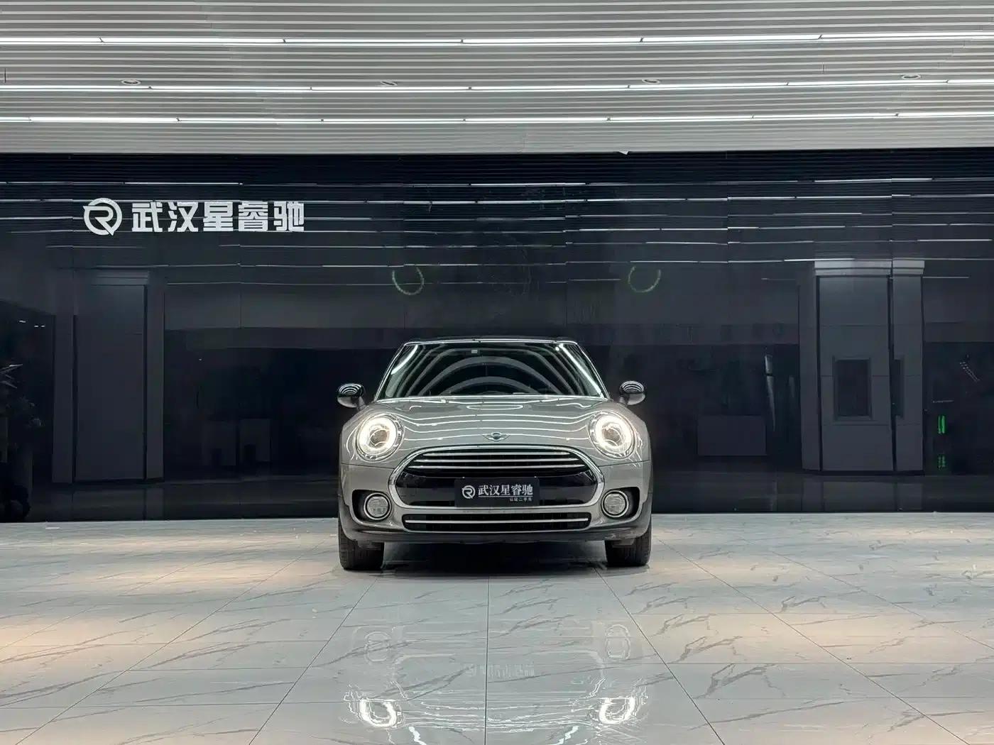 2016 MINI CLUBMAN Facelift 1.5T COOPER Connoisseur Edition — миниатюра 2