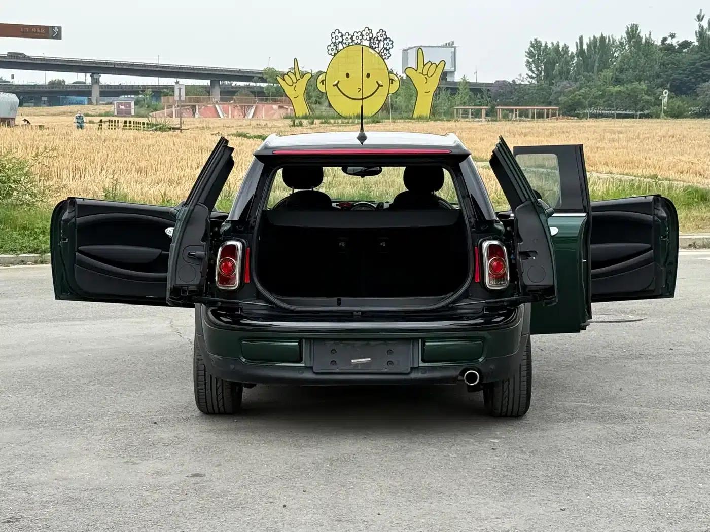 2011 MINI CLUBMAN 1.6L COOPER Fun — миниатюра 3