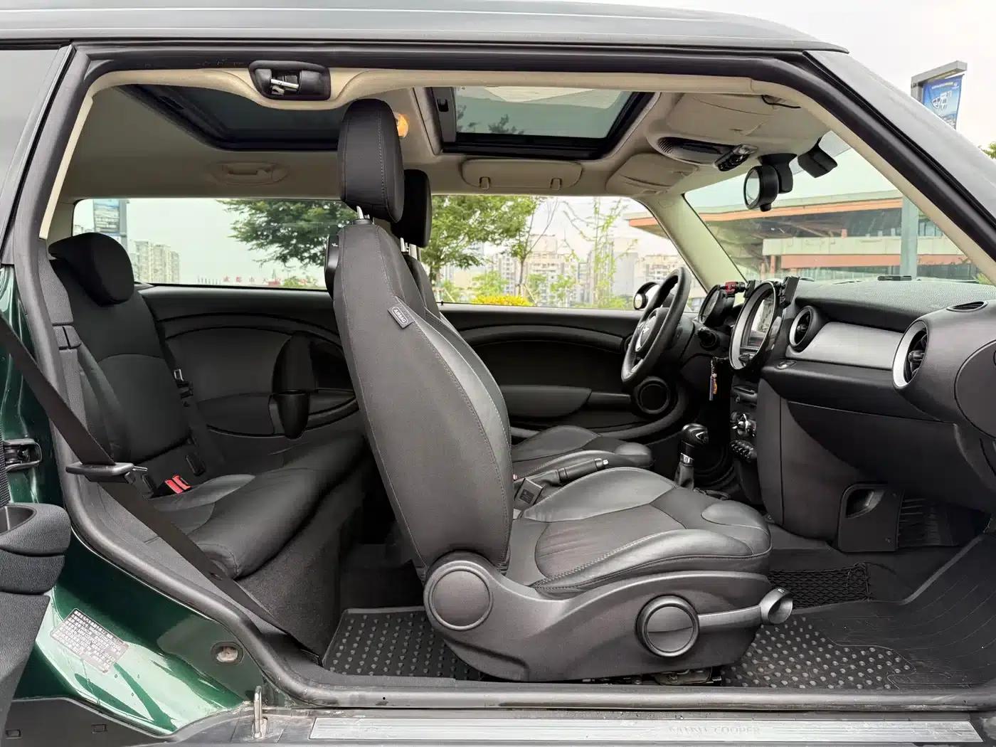 2011 MINI CLUBMAN 1.6L COOPER Fun — миниатюра 5