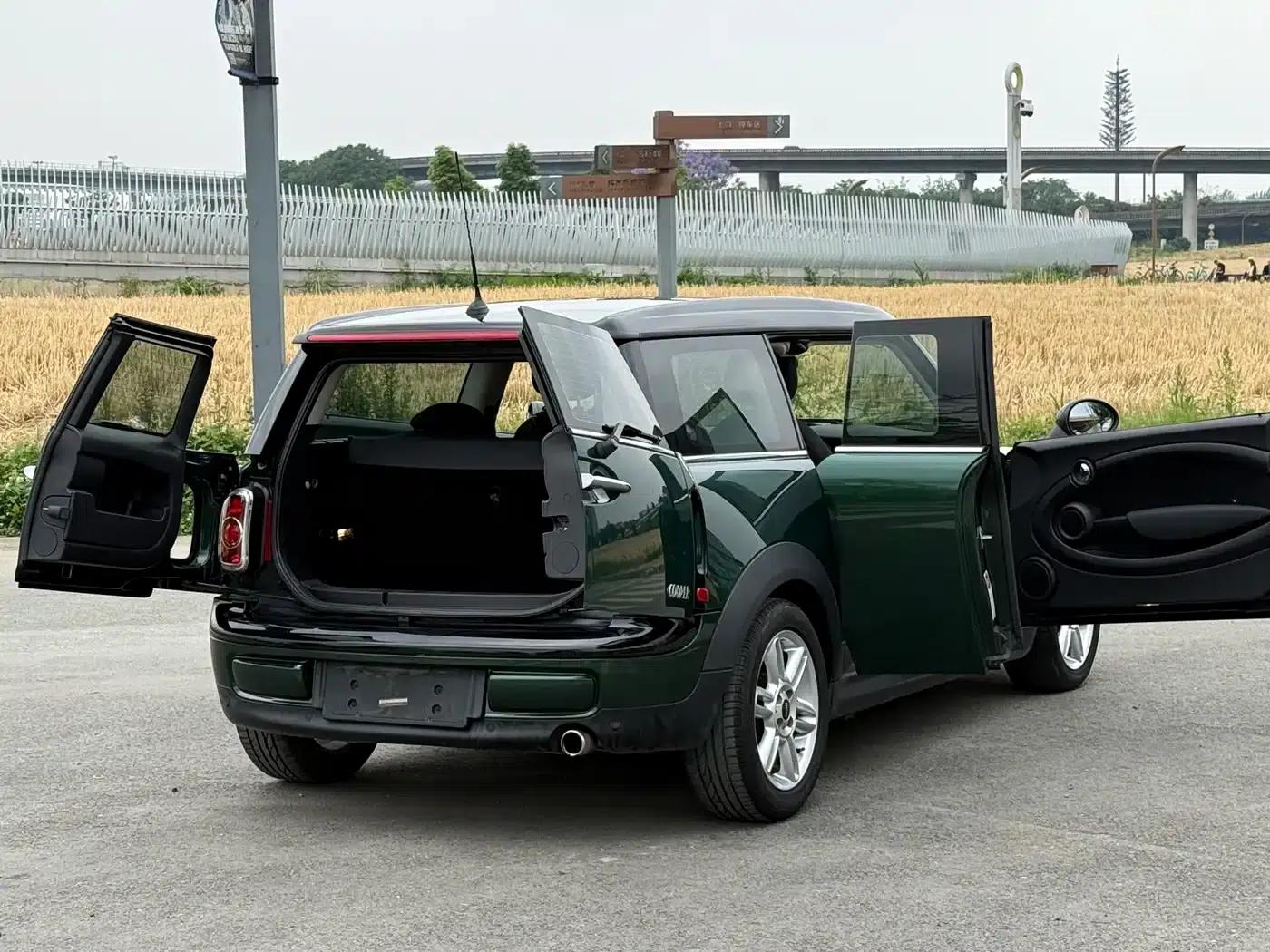 2011 MINI CLUBMAN 1.6L COOPER Fun — миниатюра 6