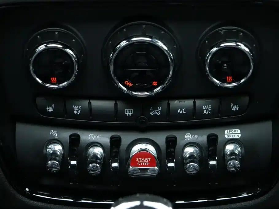 2023 MINI CLUBMAN 2.0T COOPER S Connoisseur — миниатюра 23