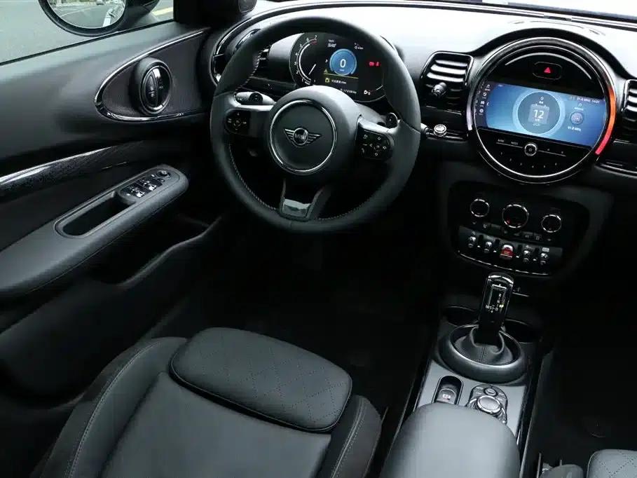 2023 MINI CLUBMAN 2.0T COOPER S Connoisseur — миниатюра 25