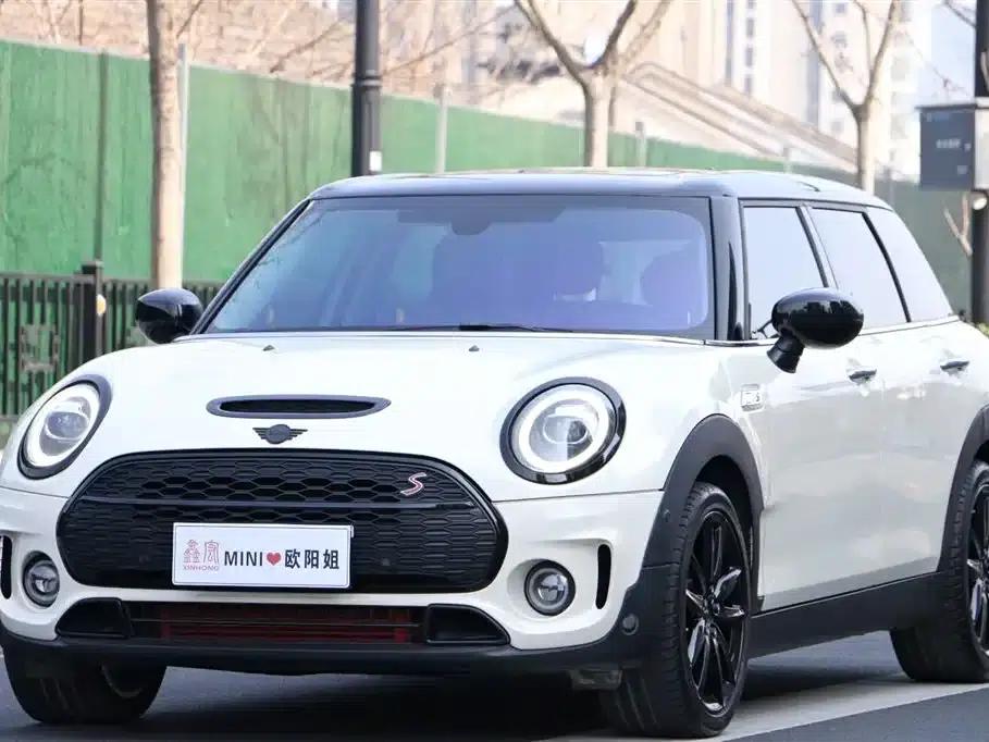 2019 MINI CLUBMAN 2.0T COOPER S — миниатюра 1