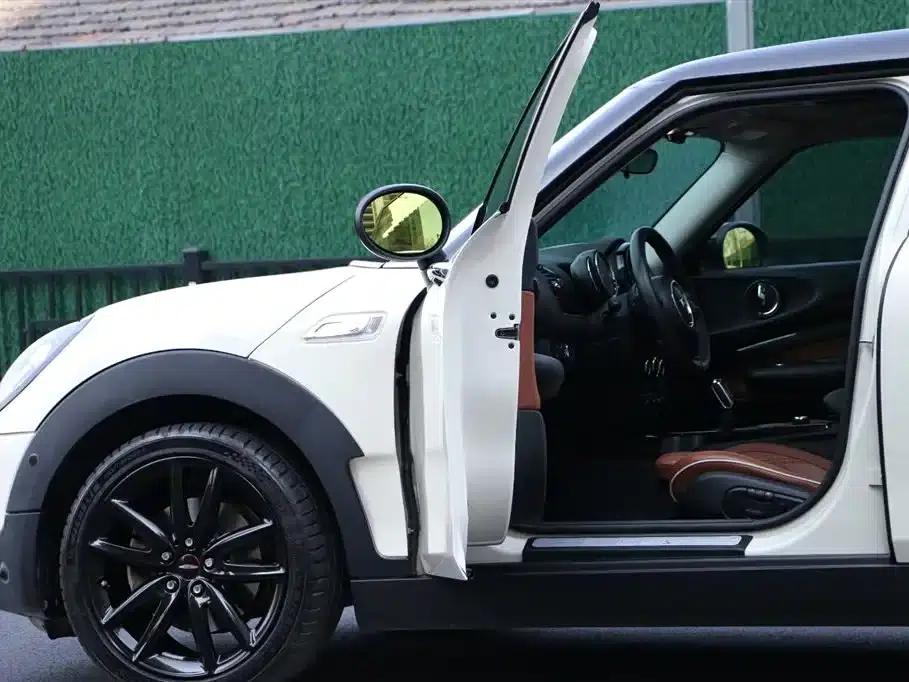 2019 MINI CLUBMAN 2.0T COOPER S — миниатюра 11
