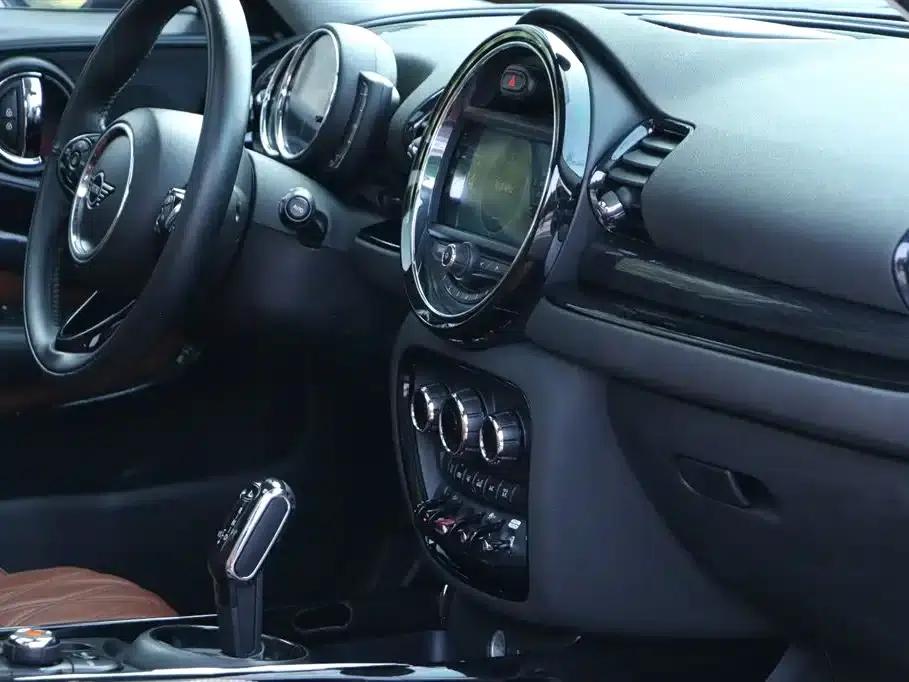 2019 MINI CLUBMAN 2.0T COOPER S — миниатюра 27