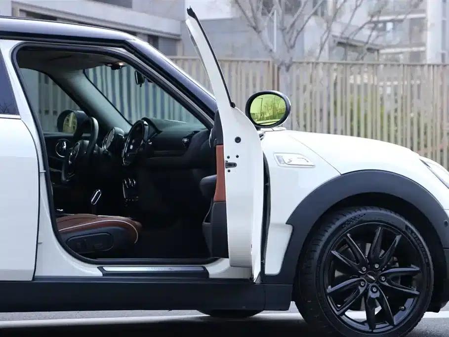 2019 MINI CLUBMAN 2.0T COOPER S — миниатюра 7
