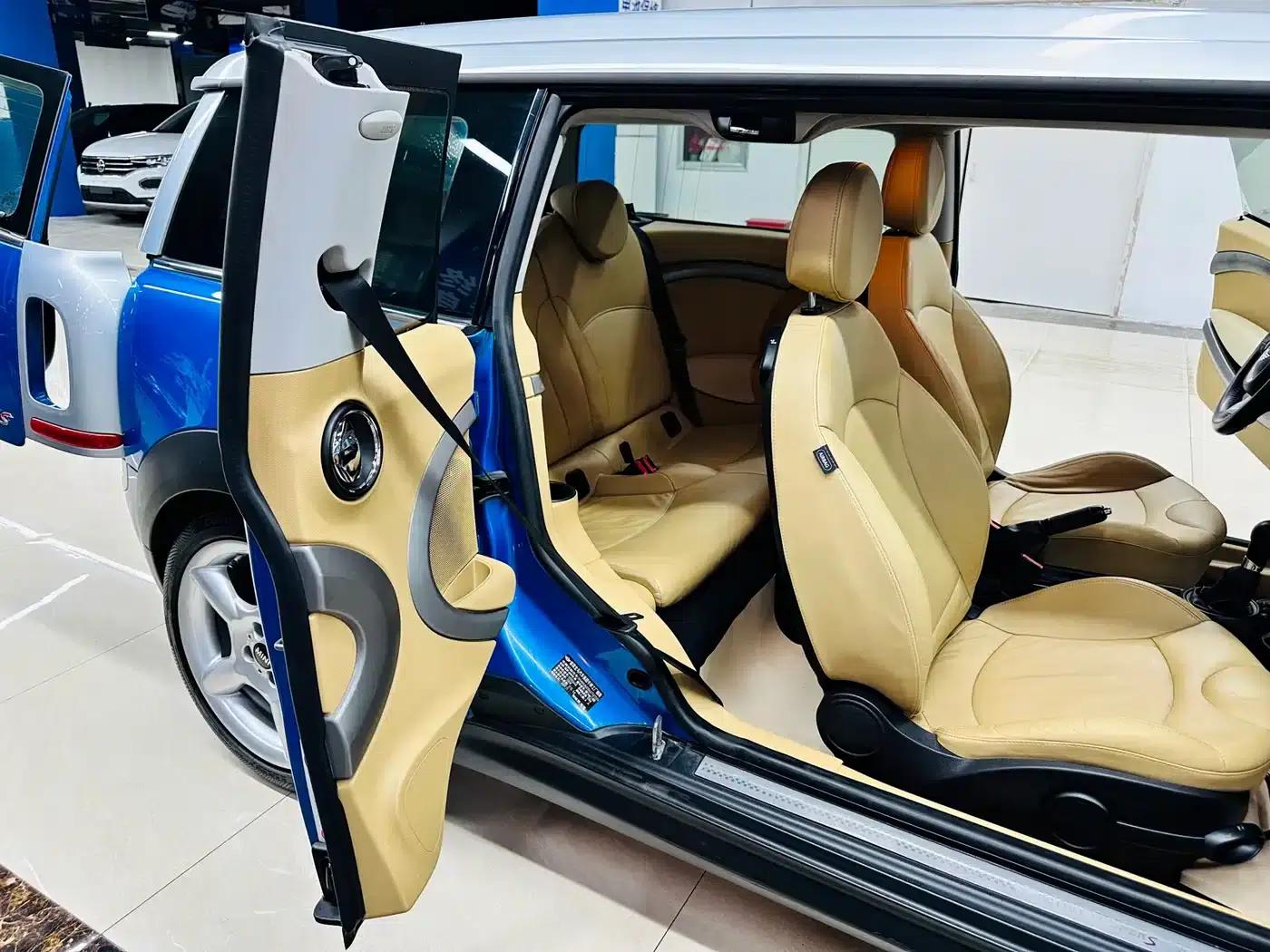 2011 MINI CLUBMAN 1.6T COOPER S — миниатюра 28