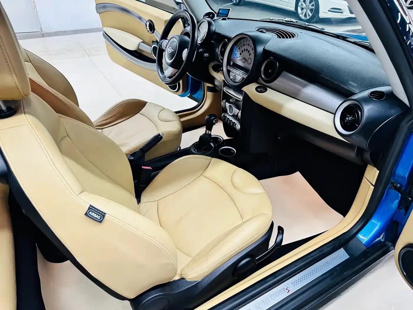 2011 MINI CLUBMAN 1.6T COOPER S — миниатюра 31
