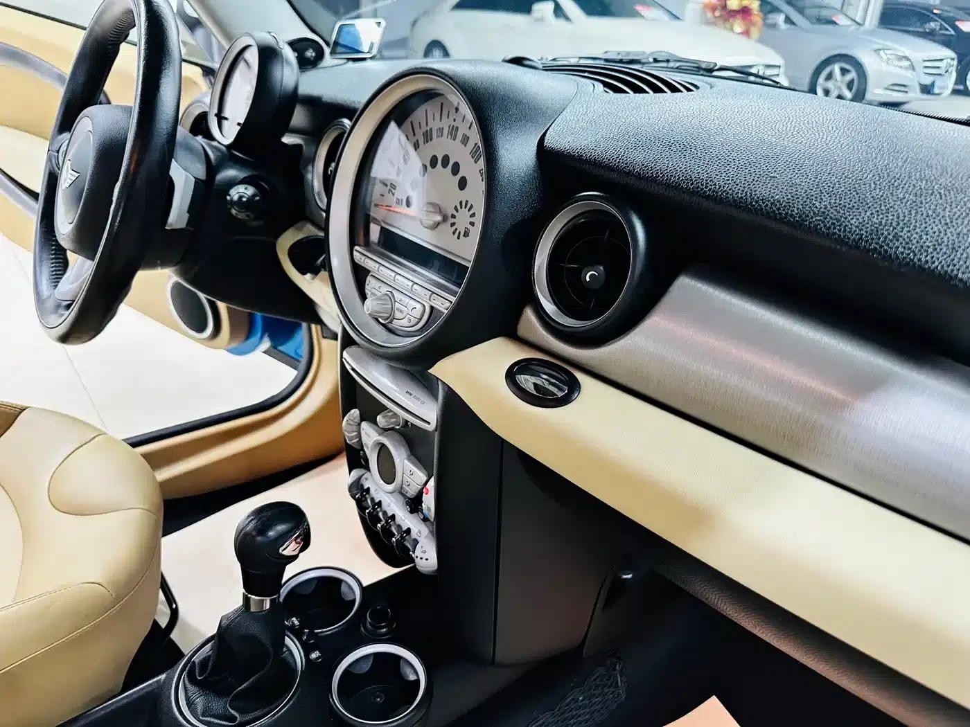 2011 MINI CLUBMAN 1.6T COOPER S — миниатюра 36