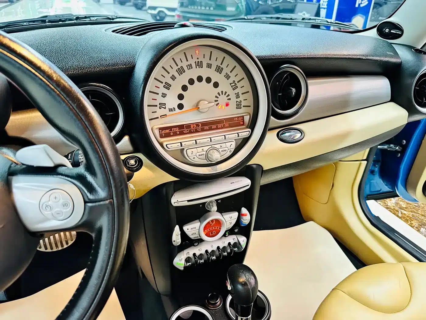 2011 MINI CLUBMAN 1.6T COOPER S — миниатюра 47
