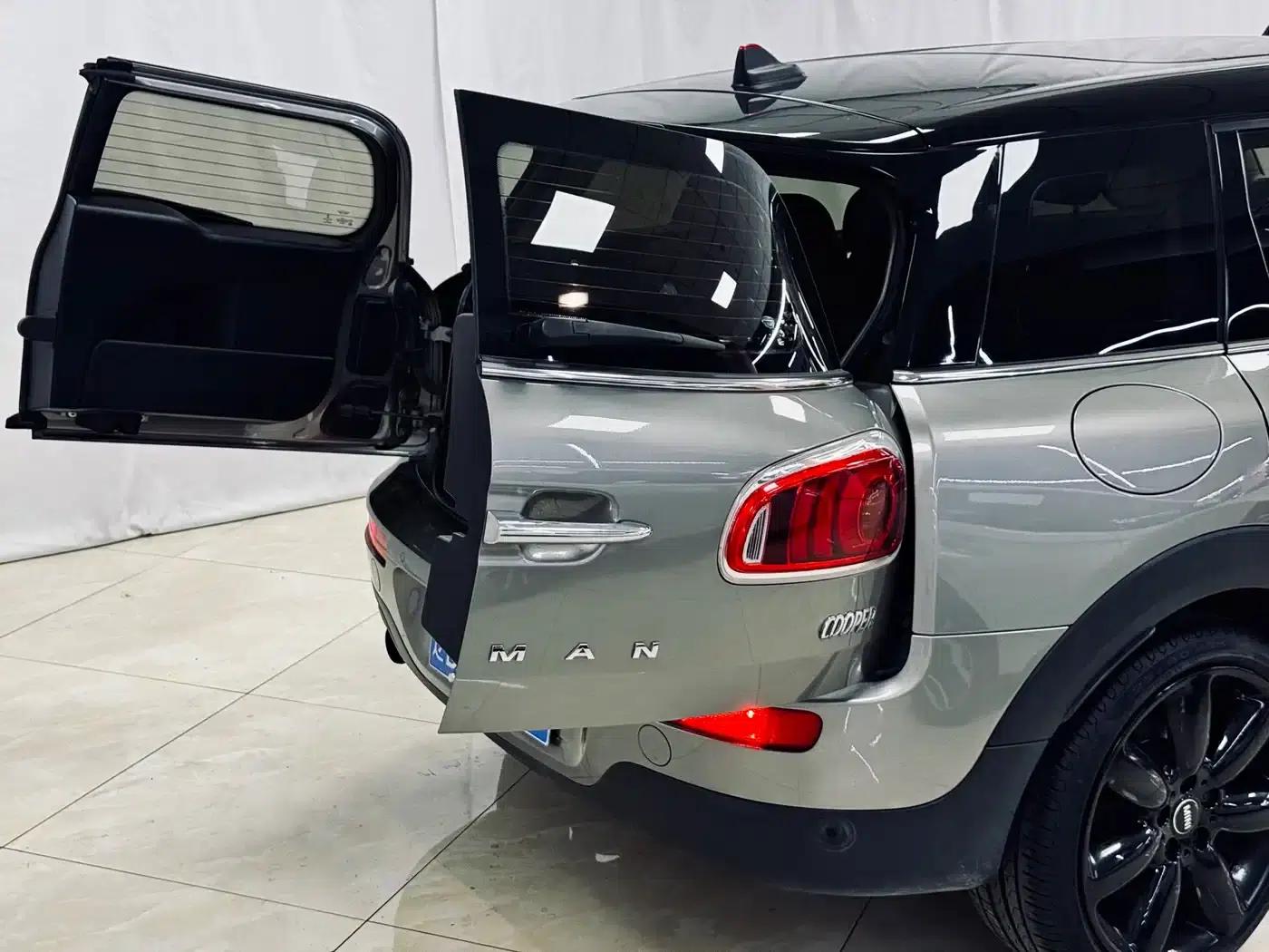 2016 MINI CLUBMAN Facelift 1.5T COOPER Connoisseur Edition — миниатюра 12