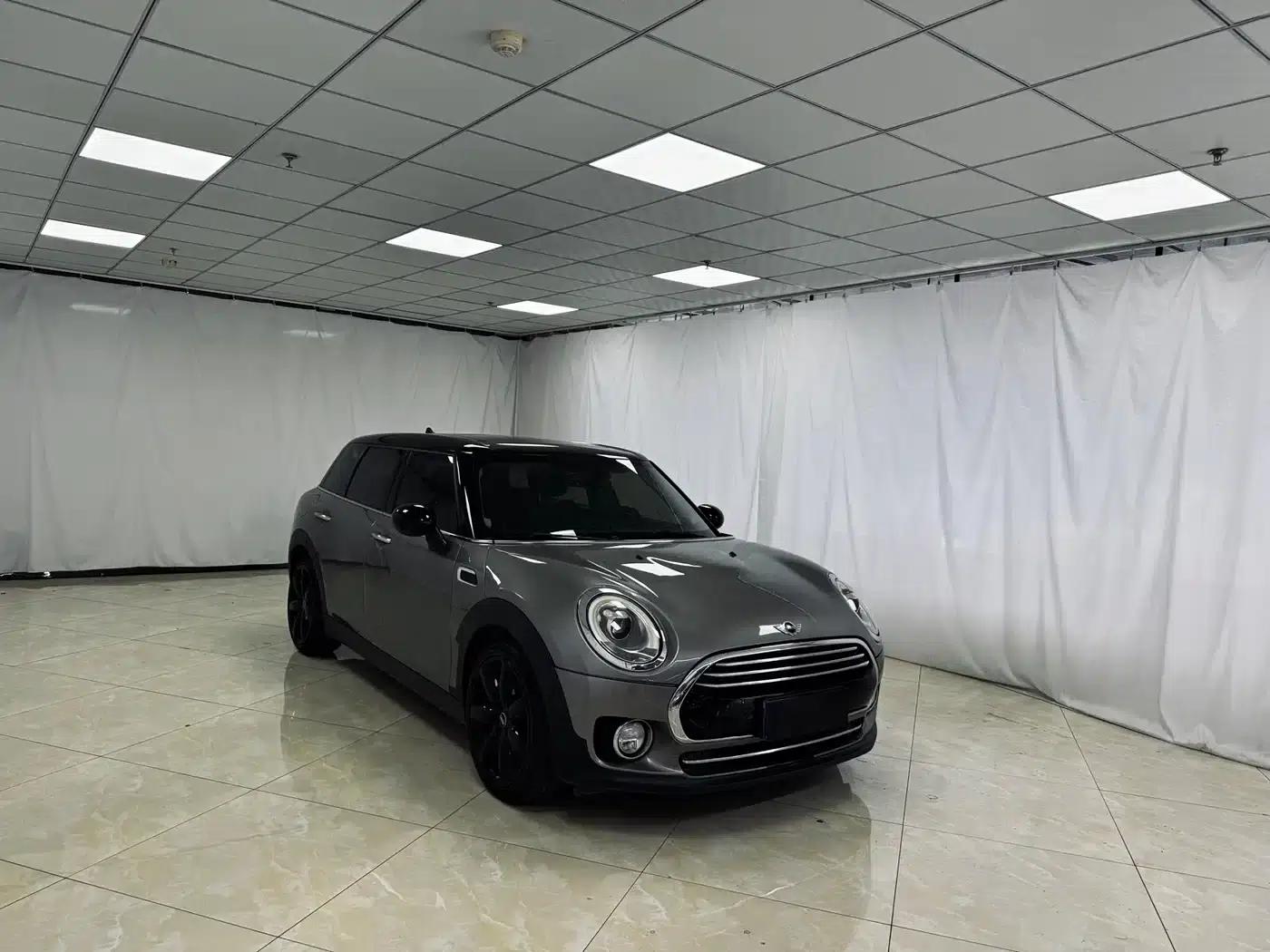 2016 MINI CLUBMAN Facelift 1.5T COOPER Connoisseur Edition — миниатюра 10