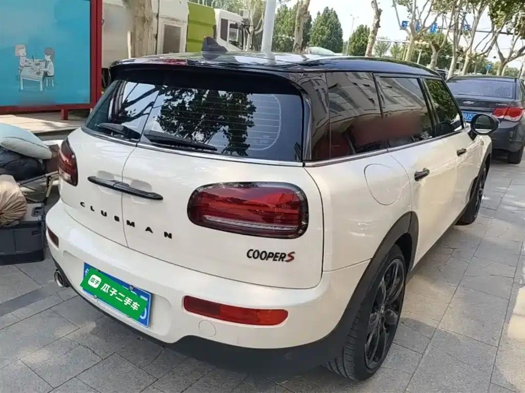 2016 MINI CLUBMAN Facelift 1.5T COOPER Connoisseur Edition — миниатюра 7