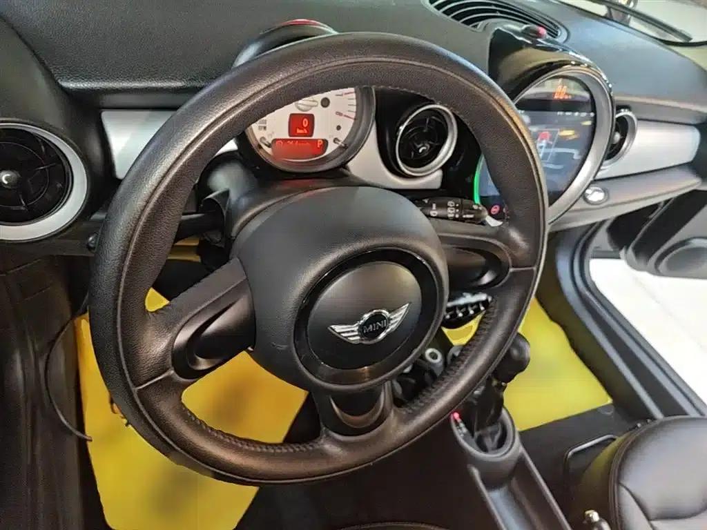 MINI CLUBMAN 2011 1.6L ONE — миниатюра 11